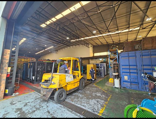 6,561M² WAREHOUSE TO LET IN HUGHES